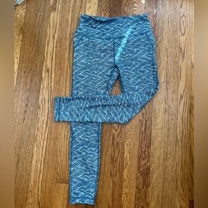 Vuori blue wave print yoga pants